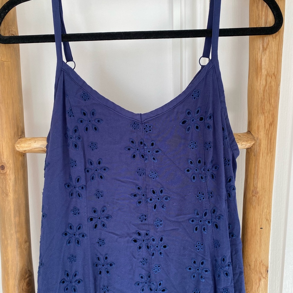 Torrid Maxi Challis Trapeze Eyelet Dress Deep Navy V-Neck Size 00 (10) Spring - Picture 4 of 12